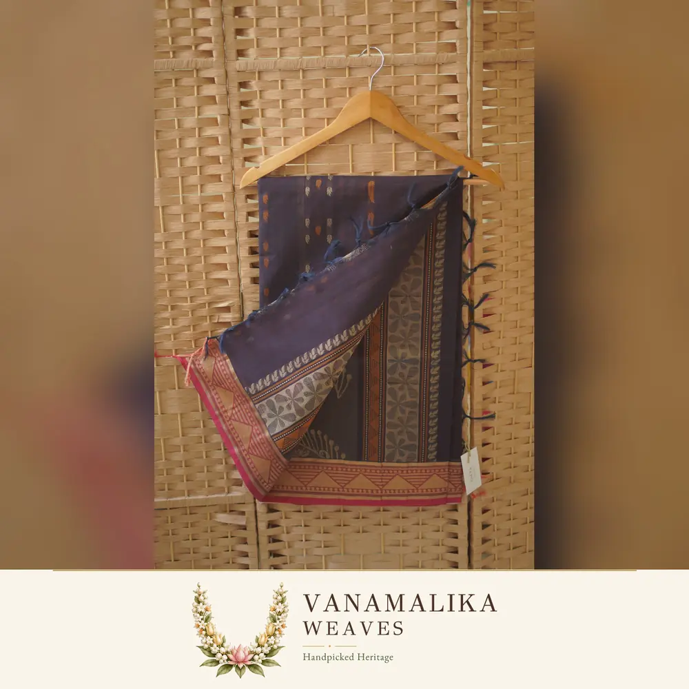 Mango Motif Negamam Cotton Saree — Navy–Plum Dual Tone