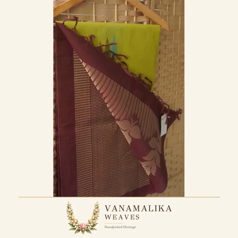 Three-Leaf Motif Negamam Handloom Cotton Saree — Lime Green — view 2