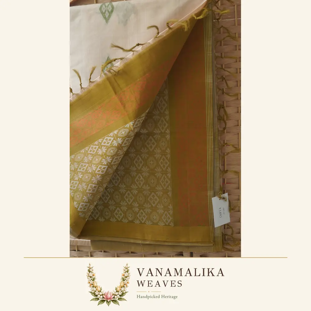 Diamond Motif Negamam Handloom Cotton Saree — Ivory — view 2